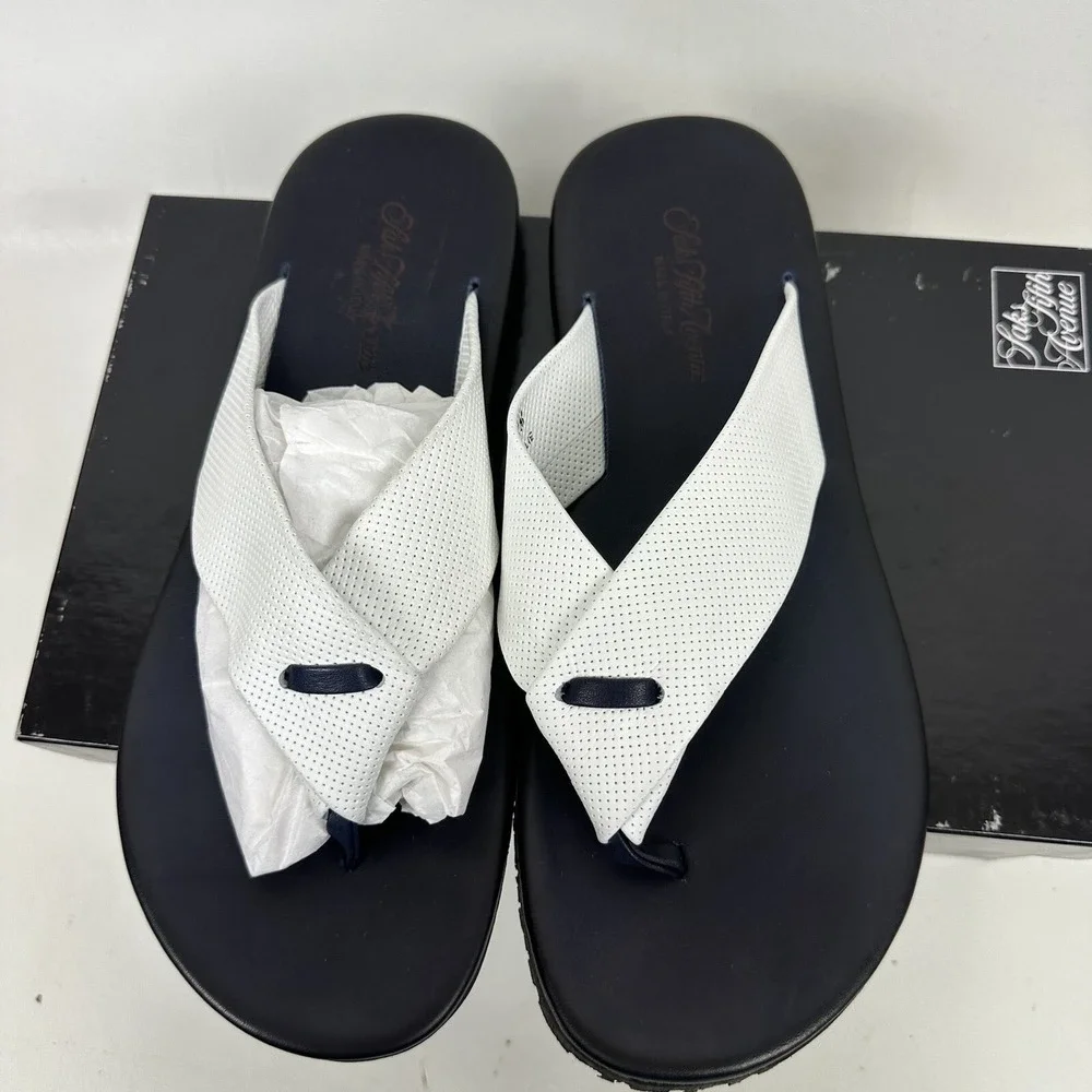 Saks Fifth Avenue thong sandals flip-flops Benson men's size 10 white‎ black